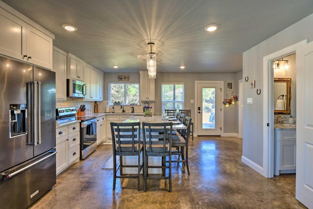 Granbury Home With Hot Tub And Furnished Patio! Extérieur photo