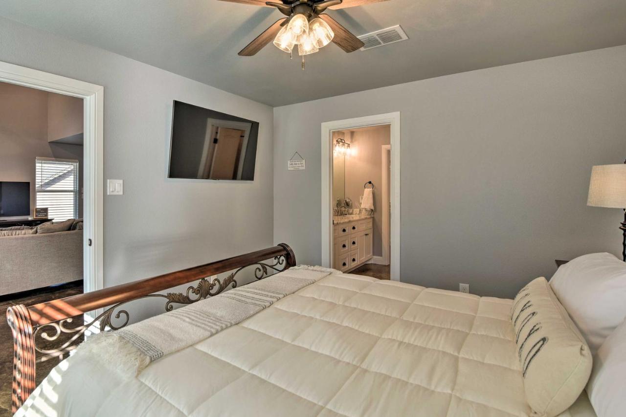 Granbury Home With Hot Tub And Furnished Patio! Extérieur photo