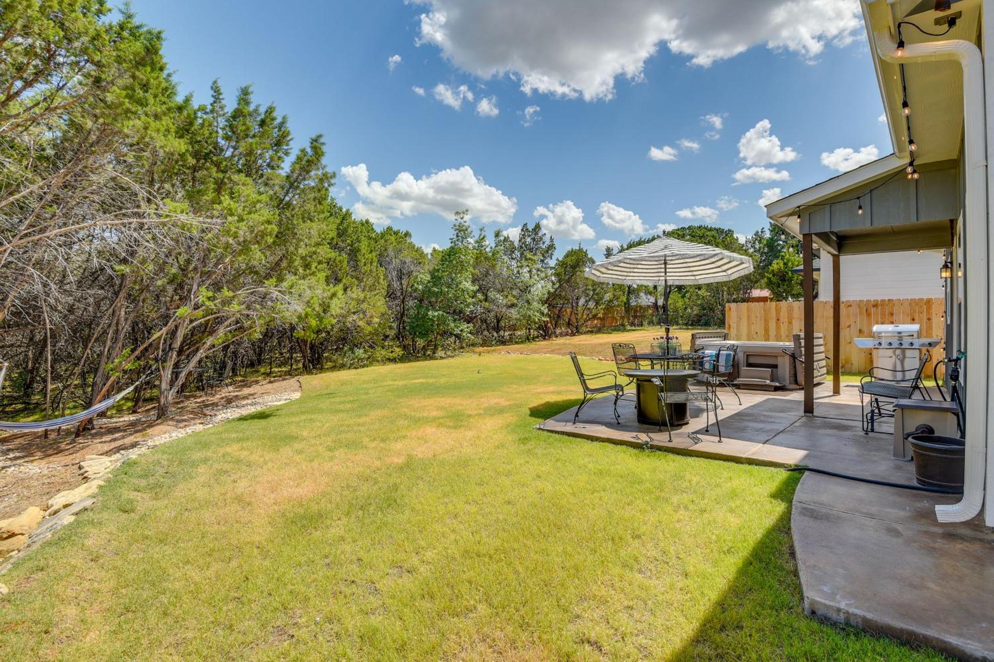 Granbury Home With Hot Tub And Furnished Patio! Extérieur photo